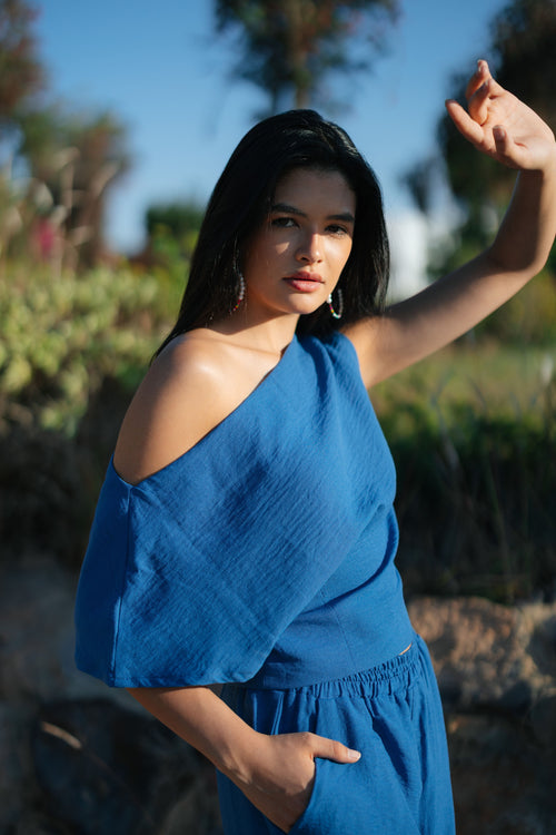 Asymmetric Set
